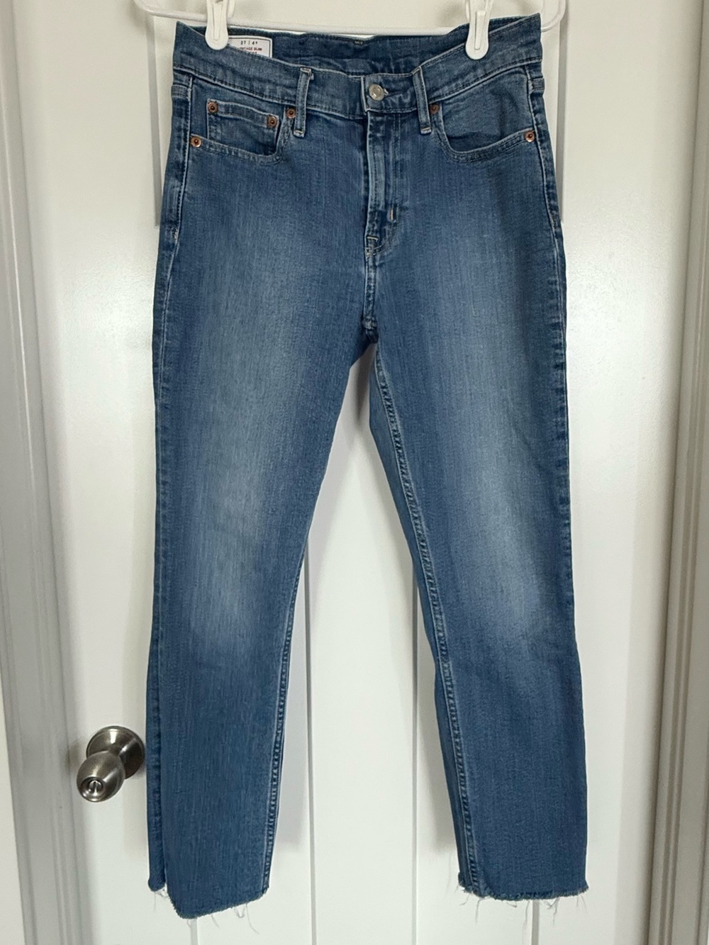 Gap Vintage Slim Mid Rise Jeans Size 27/4 Short Raw Hem